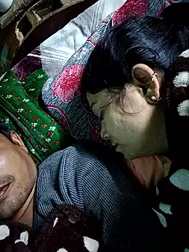 Snapshot of Lustyful_Couple chatting on 12-17-25, 11:44 Lustyful Couple online show from 12-17-25, 11:44