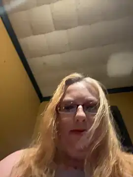 CherishWilliams online show from 04-24-26, 06:27