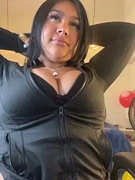 Snapshot of _Dulcinea_1 chatting on 06-15-26, 02:47 Dulcinea 1 online show from 06-15-26, 02:47