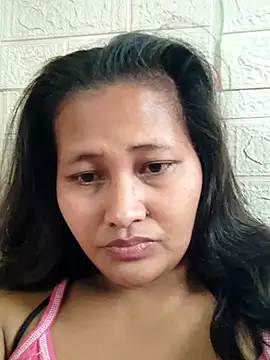 Snapshot of Sweetchuby1995 chatting on 03-16-26, 02:06 Sweetchuby1995 online show from 03-16-26, 02:06