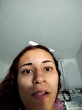 Snapshot of caroline0997 chatting on 12-23-24, 07:38 caroline0997 online show from 12-23-24, 07:38