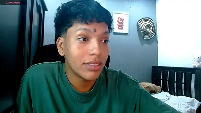 Snapshot of Xander_bonnet1 chatting on 01-18-25, 10:28 Xander bonnet1 online show from 01-18-25, 10:28