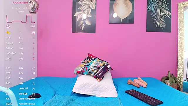 petitelittleebony online show from 01-20-25, 10:15