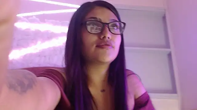 SarahStones online show from 01-24-25, 06:35