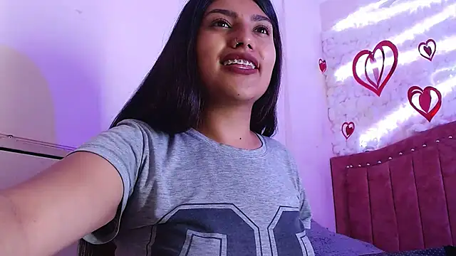 SarahStones online show from 02-21-25, 11:22