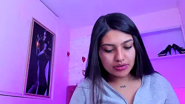 SarahStones online show from 10-02-25, 09:05