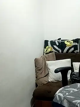 Madisonpalacio online show from 11-03-25, 12:02