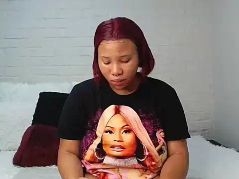 DrippinCaramelCutie online show from 03-01-25, 09:37