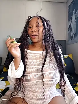 DrippinCaramelCutie online show from 07-10-26, 11:57