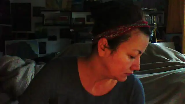 MariaAnaSunshine online show from 10-13-25, 06:24