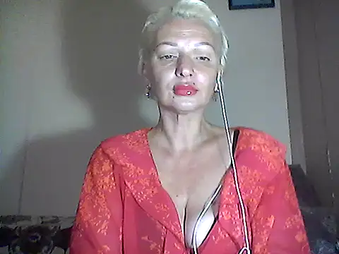 Snapshot of MaryJane441 chatting on 09-29-25, 06:46 MaryJane441 online show from 09-29-25, 06:46
