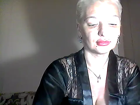 Snapshot of MaryJane441 chatting on 11-08-25, 07:56 MaryJane441 online show from 11-08-25, 07:56