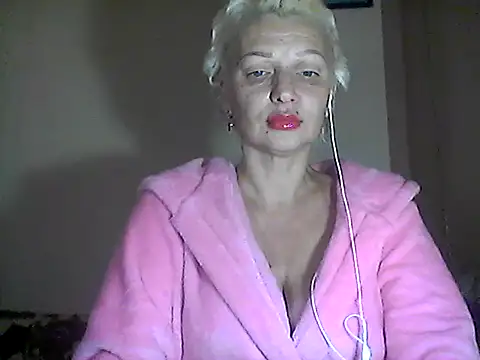 Snapshot of MaryJane441 chatting on 11-10-25, 08:19 MaryJane441 online show from 11-10-25, 08:19