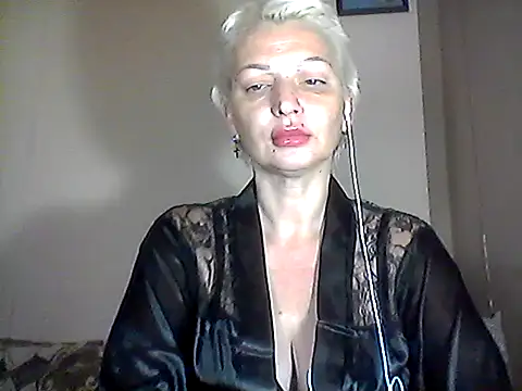 Snapshot of MaryJane441 chatting on 11-11-25, 08:25 MaryJane441 online show from 11-11-25, 08:25