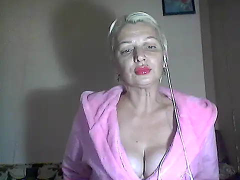 Snapshot of MaryJane441 chatting on 11-18-25, 09:52 MaryJane441 online show from 11-18-25, 09:52