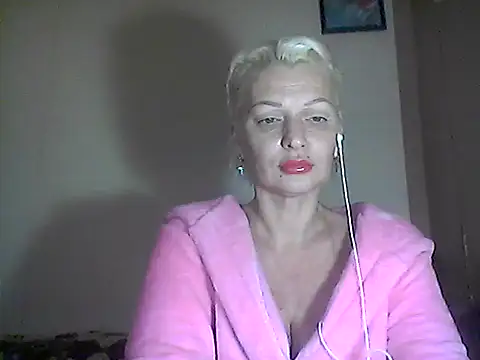 Snapshot of MaryJane441 chatting on 11-24-25, 06:29 MaryJane441 online show from 11-24-25, 06:29