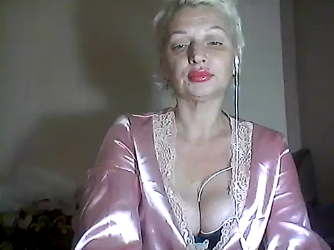 Snapshot of MaryJane441 chatting on 12-13-25, 08:58 MaryJane441 online show from 12-13-25, 08:58