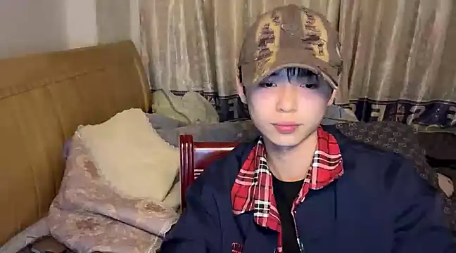 Snapshot of xiaottt1918 chatting on 01-10-25, 02:34 xiaottt1918 online show from 01-10-25, 02:34