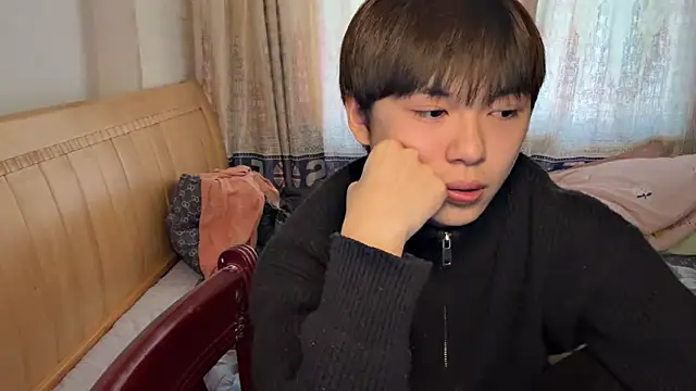 Snapshot of xiaottt1918 chatting on 01-15-25, 09:02 xiaottt1918 online show from 01-15-25, 09:02