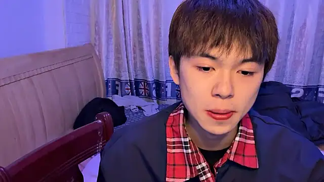 Snapshot of xiaottt1918 chatting on 01-16-25, 03:35 xiaottt1918 online show from 01-16-25, 03:35