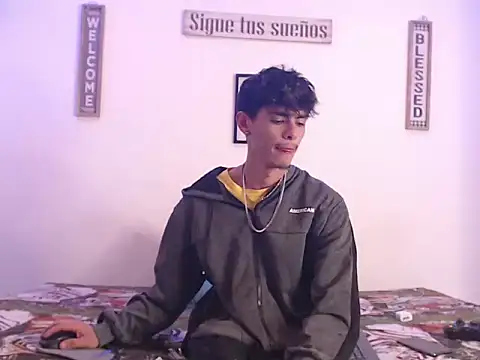 harrytomson 1 online show from 01-20-25, 04:21