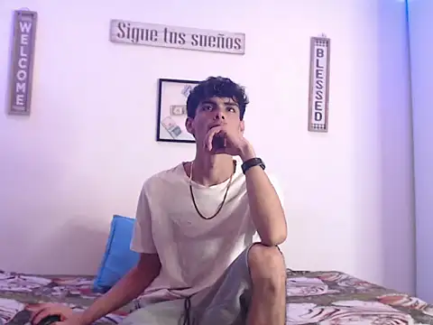 harrytomson 1 online show from 01-23-25, 06:28