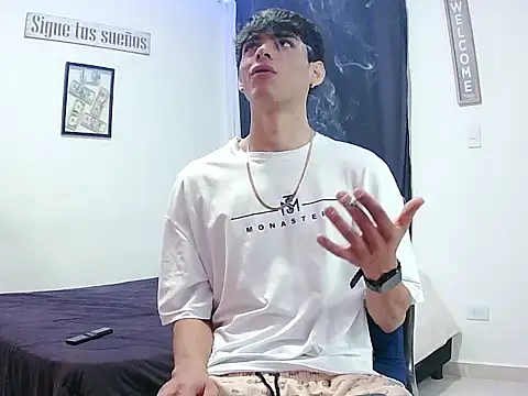 harrytomson 1 online show from 11-18-25, 09:47