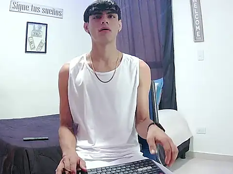 harrytomson 1 online show from 11-30-25, 01:48