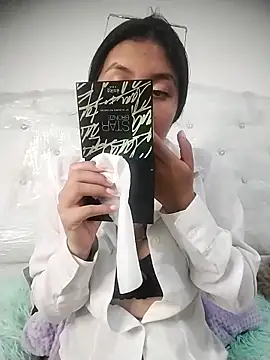 Snapshot of Nalaa_Sc chatting on 03-11-25, 03:16 Nalaa Sc online show from 03-11-25, 03:16