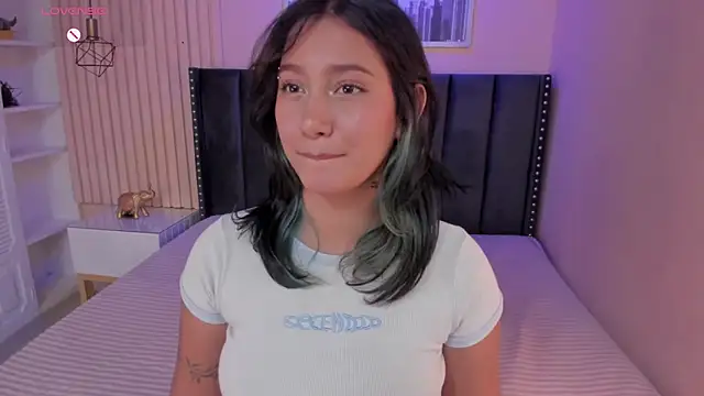 Snapshot of Yazmin_rouse chatting on 02-19-25, 03:49 Yazmin rouse online show from 02-19-25, 03:49