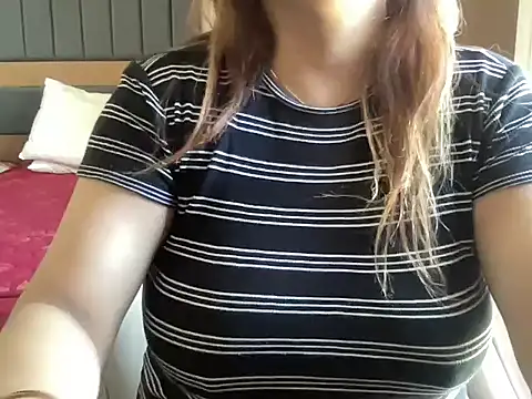 Snapshot of sassypooja chatting on 12-17-25, 04:51 sassypooja online show from 12-17-25, 04:51