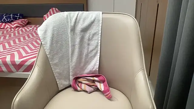 Snapshot of sassypooja chatting on 02-25-26, 05:06 sassypooja online show from 02-25-26, 05:06