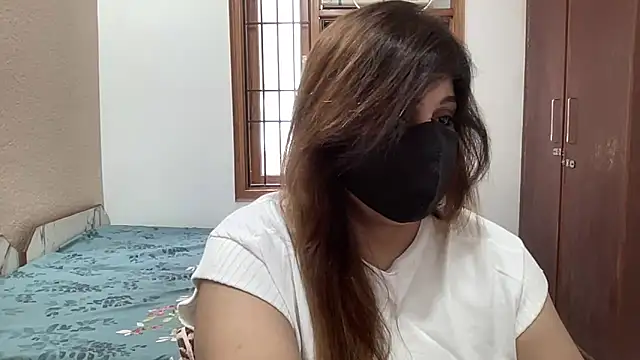 Snapshot of sassypooja chatting on 05-09-26, 06:29 sassypooja online show from 05-09-26, 06:29