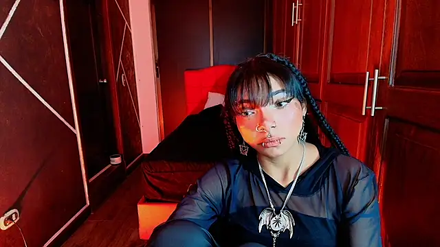Snapshot of SexyNaf chatting on 03-18-25, 01:32 SexyNaf online show from 03-18-25, 01:32