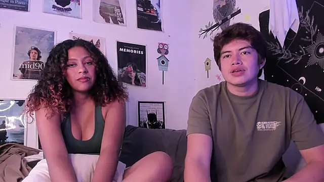 Snapshot of hothoneychile chatting on 03-07-25, 02:04 hothoneychile online show from 03-07-25, 02:04