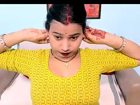 Snapshot of kendracox21 chatting on 02-16-26, 03:46 kendracox21 online show from 02-16-26, 03:46