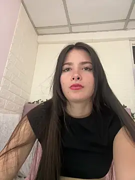 Snapshot of annaharper- chatting on 12-18-24, 05:59 annaharper- online show from 12-18-24, 05:59