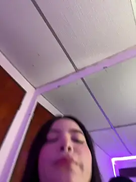 Snapshot of annaharper- chatting on 02-12-26, 03:23 annaharper- online show from 02-12-26, 03:23