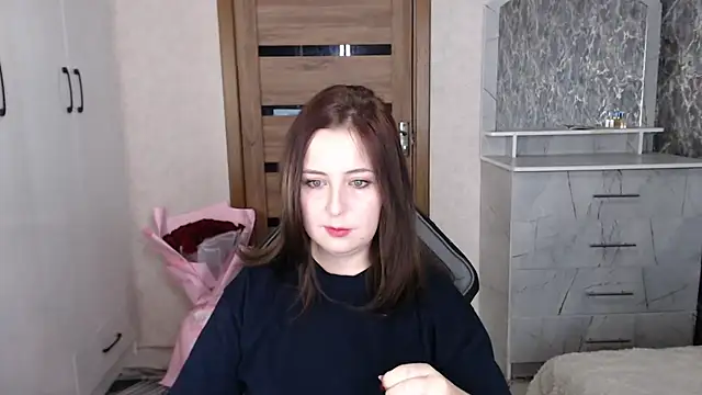 Kristy-Max online show from 11-10-25, 08:19