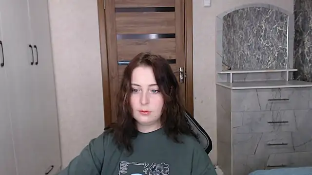 Kristy-Max online show from 11-24-25, 11:04