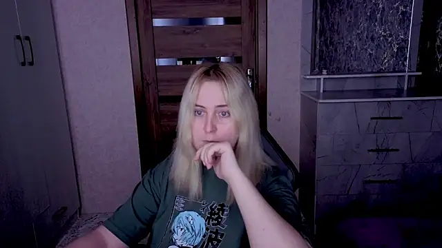 Kristy-Max online show from 04-15-26, 08:20