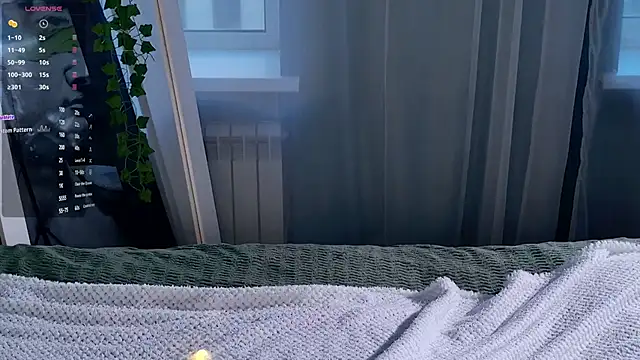 SunnyRisha online show from 09-30-25, 05:01