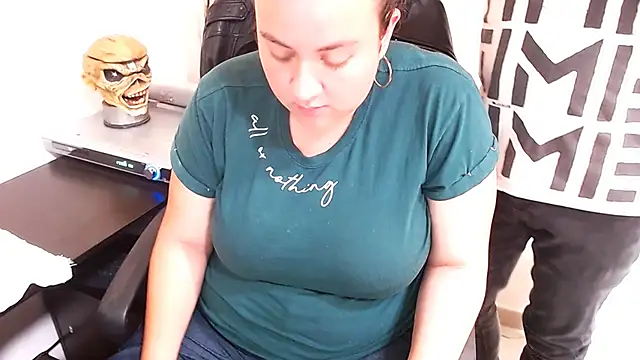 webothtwo online show from 12-06-24, 03:55