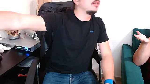 webothtwo online show from 01-13-25, 03:04