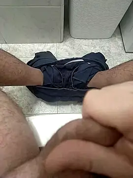 Snapshot of user_662 chatting on 02-23-25, 05:34 user 662 online show from 02-23-25, 05:34