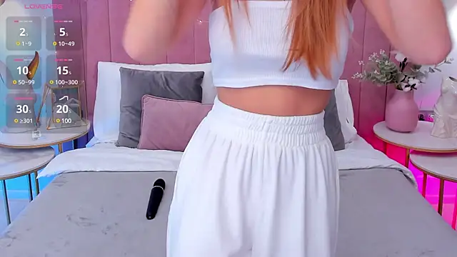 Snapshot of CherieDane chatting on 03-12-25, 01:19 CherieDane online show from 03-12-25, 01:19