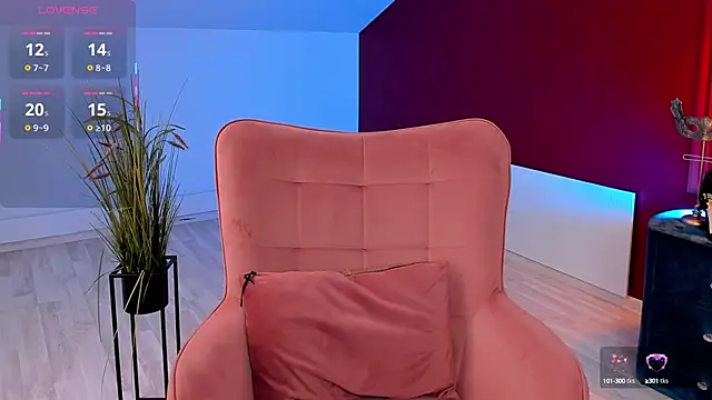 Snapshot of CherieDane chatting on 10-10-25, 12:15 CherieDane online show from 10-10-25, 12:15