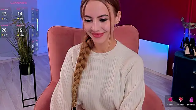 Snapshot of CherieDane chatting on 10-15-25, 12:05 CherieDane online show from 10-15-25, 12:05