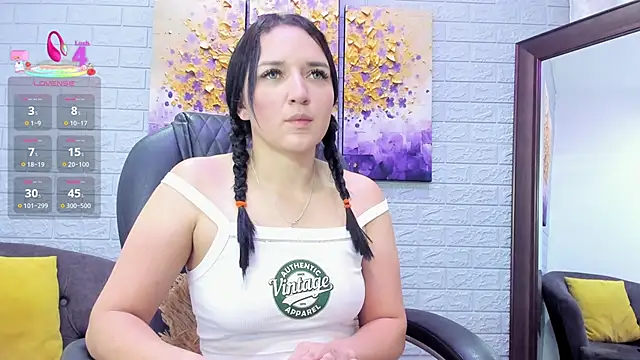  EmilyJireh  online show from 09-20-25, 03:57