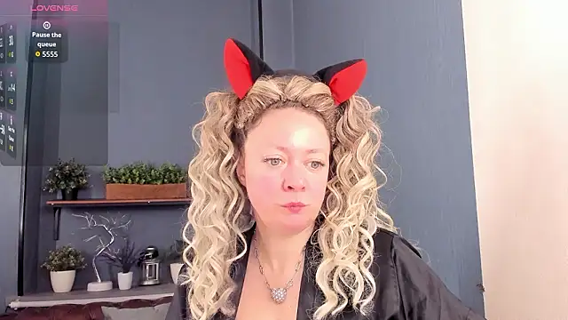 JesiaFoxi online show from 03-23-26, 12:53